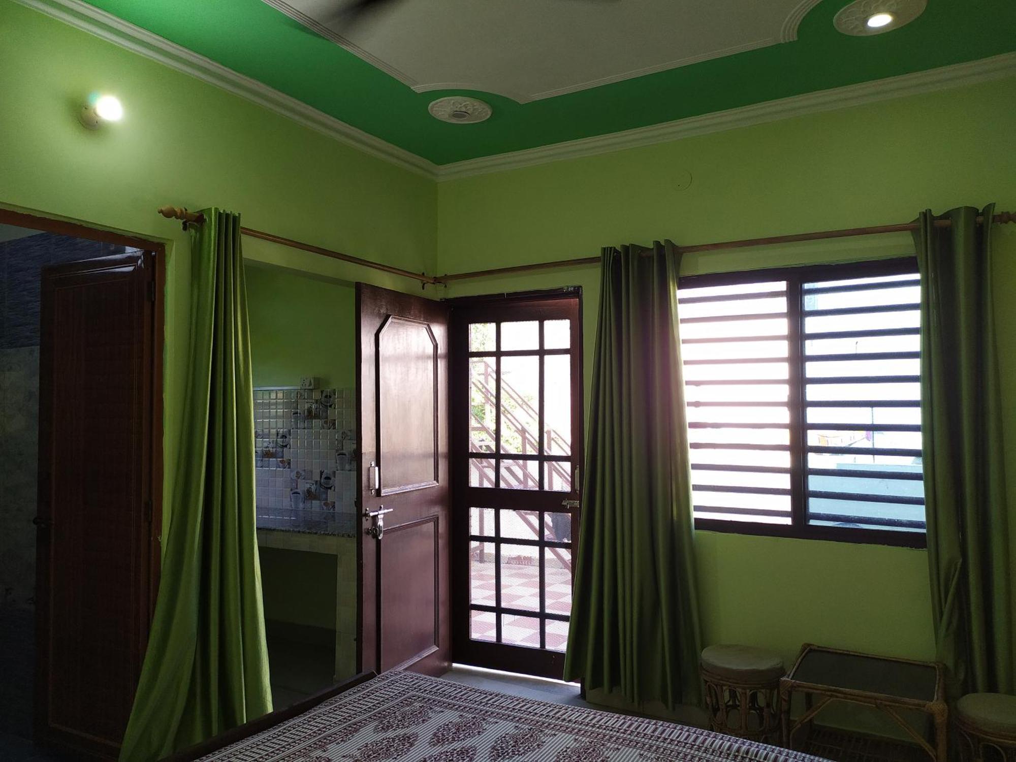 Anjali Home Stay Rishikesh Ruang foto